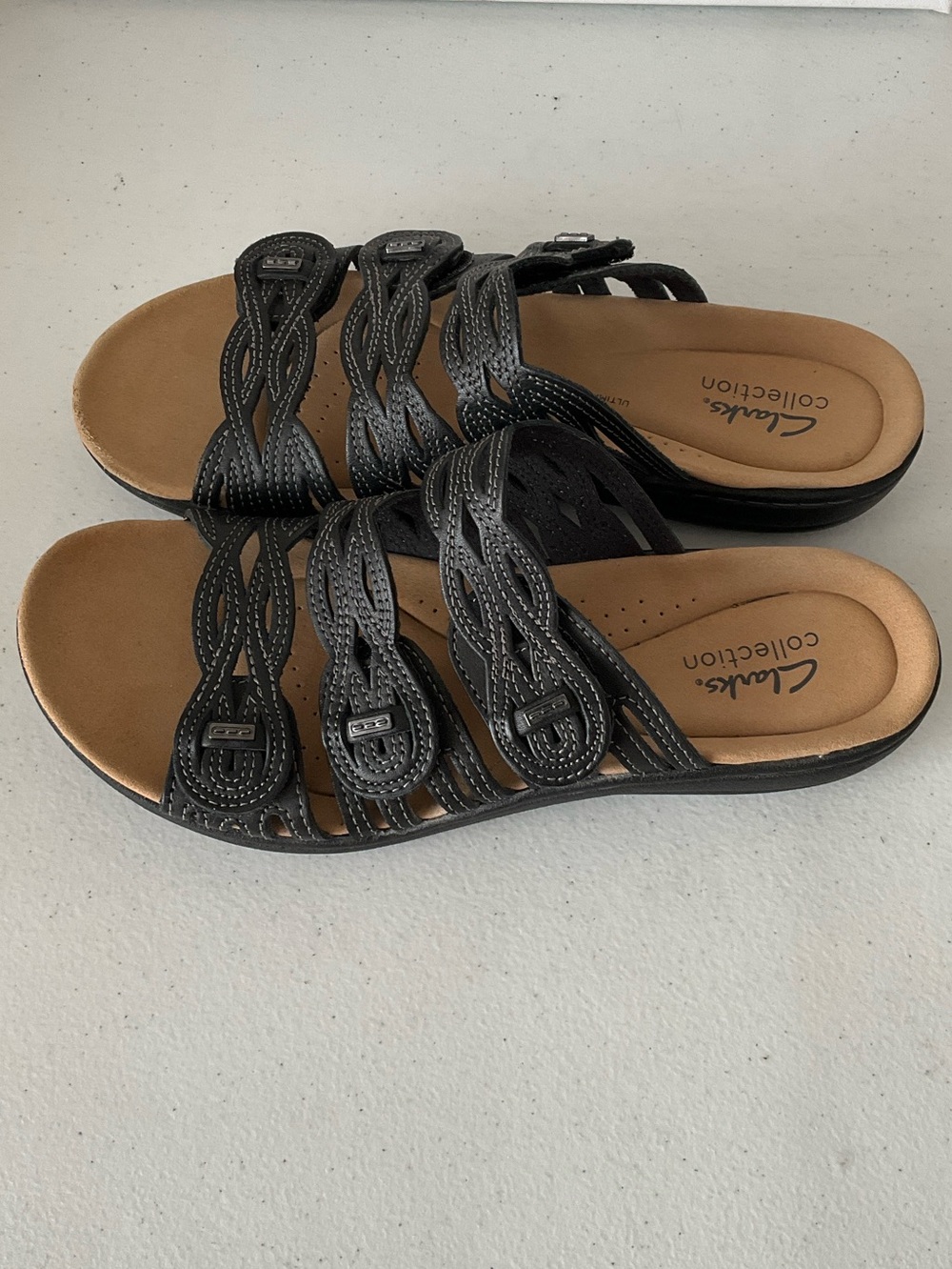 Clarks Laurieann Black Braided Multi-Strap Comfort Sandals - Picture 2 of 6